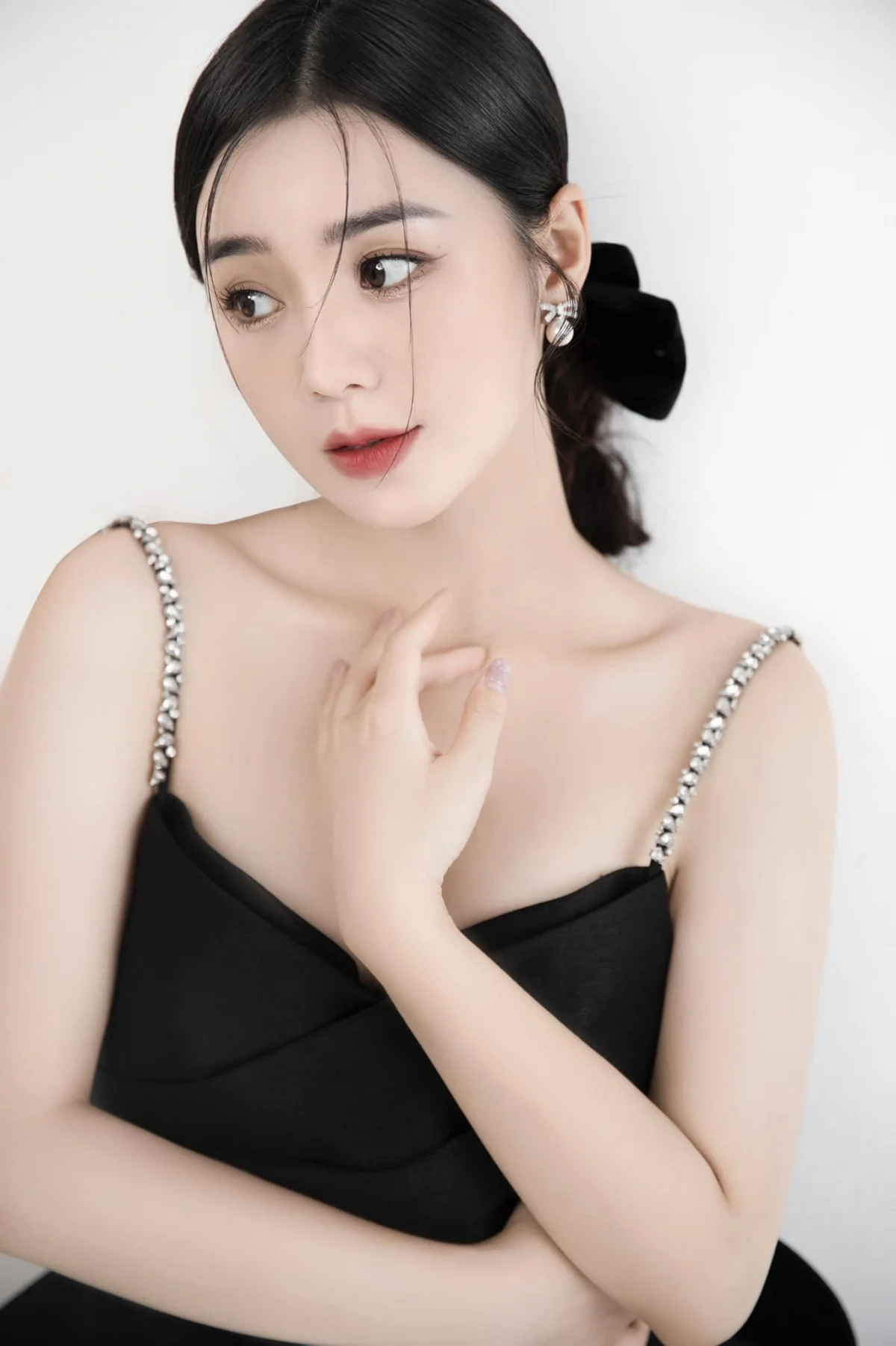 Quỳnh Kool cuốn hút từ ánh nhìn đầu tiên Quỳnh Kool cuốn hút từ ánh nhìn đầu tiên