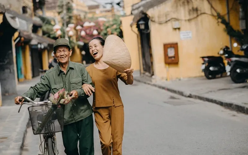 Đôi trai gái yêu nhau và những phút giây đáng nhớ