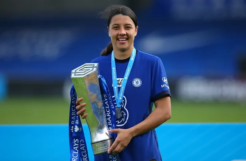  Sam Kerr trong màu áo Chelsea, nơi cô ghi dấu ấn với hàng loạt bàn thắng đẹp mắt – Nguồn: Jun88.