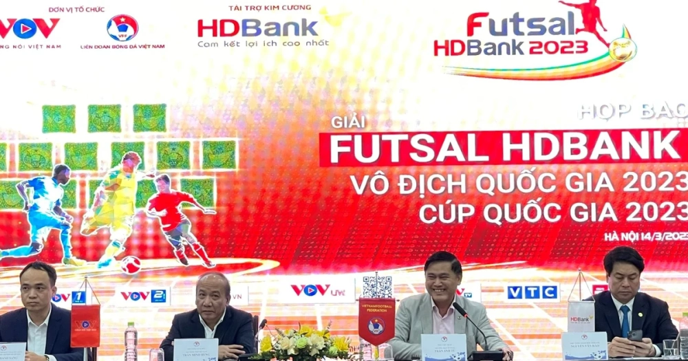  Cầu thủ Futsal Cúp Quốc gia thể hiện kỹ thuật điêu luyện – Nguồn: Jun88