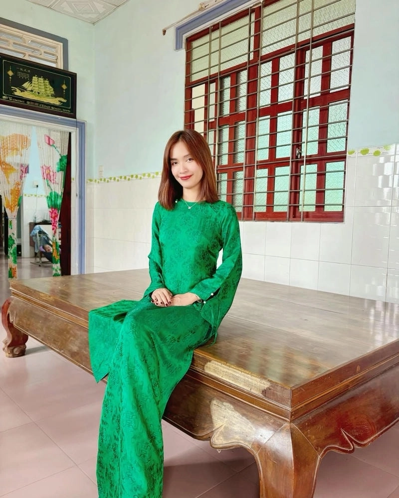 Khám phá vẻ đẹp và sự nghiệp của Ái PhươngKhám phá vẻ đẹp và sự nghiệp của Ái Phương