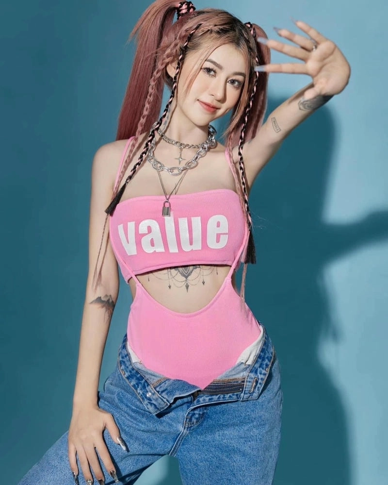Hát say mê cùng những bản Hana Cẩm Tiên Karaoke