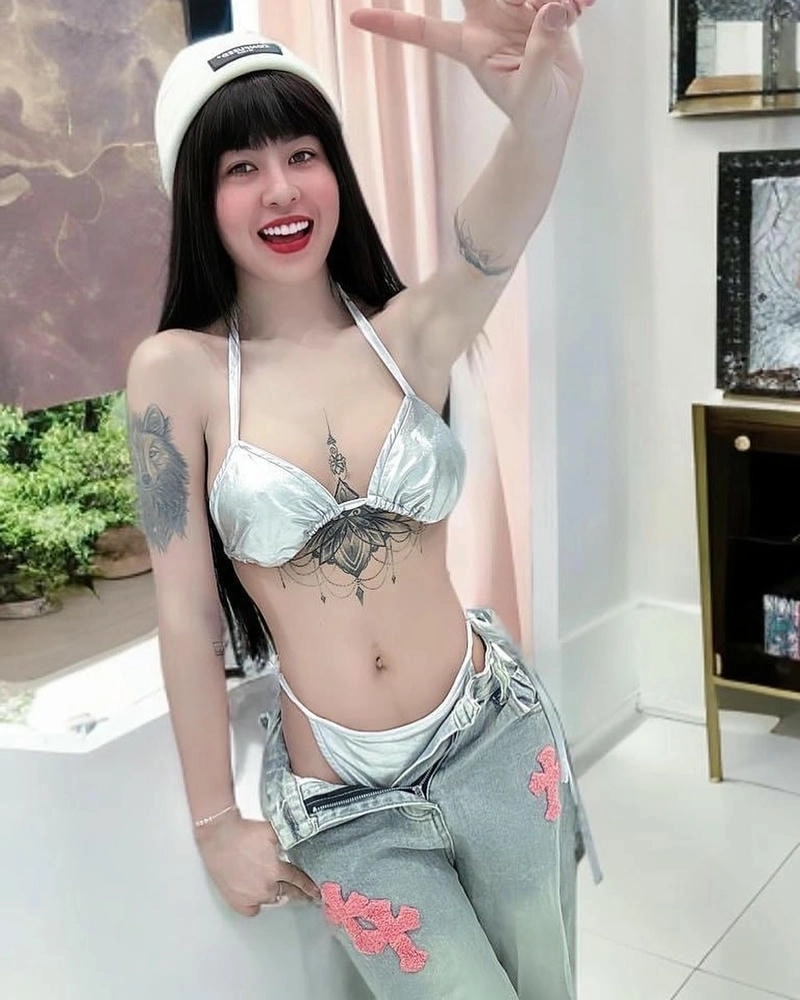 Cùng bạn bè vui ca với Karaoke Cẩm Tiên