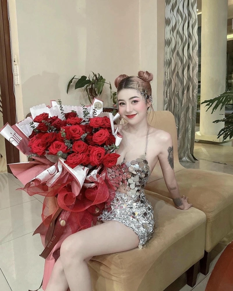 Tận hưởng không khí sôi động cùng Remix Hana Cẩm Tiên