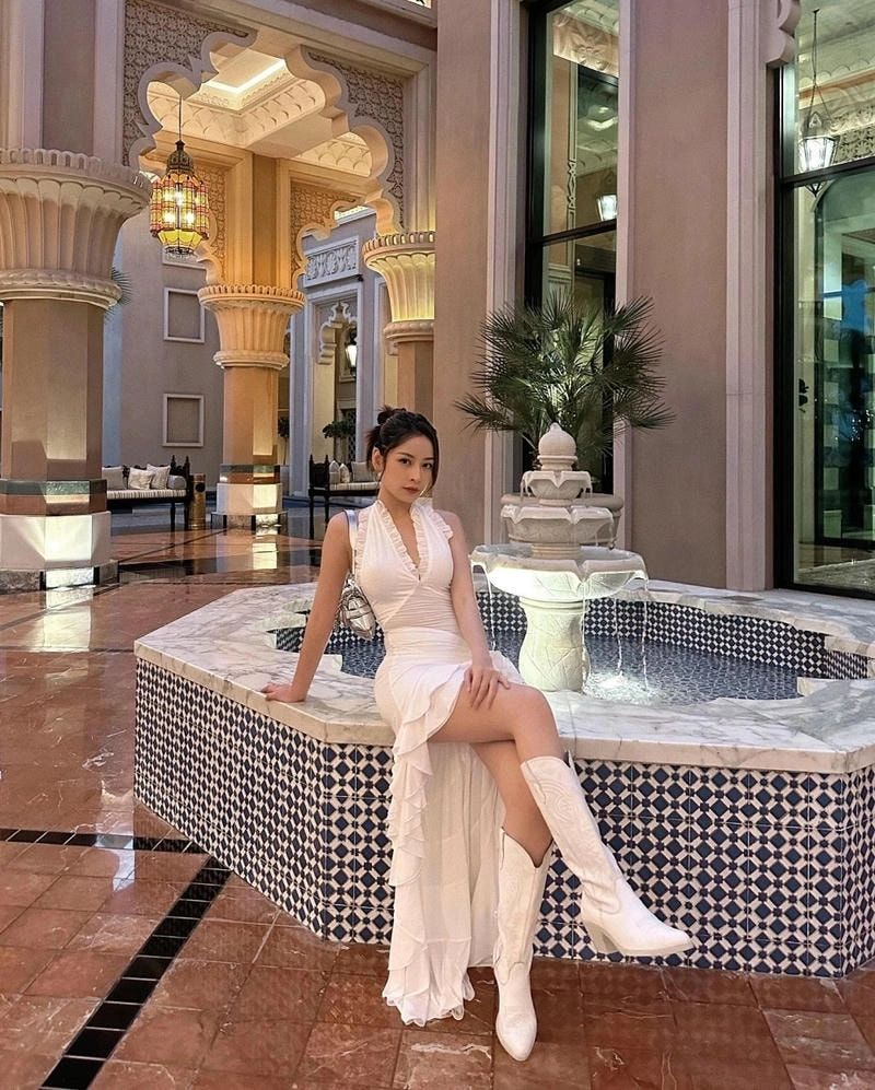 Chiêm ngưỡng hình ảnh đẹp từ Đóa Hoa Hồng Chi Pu