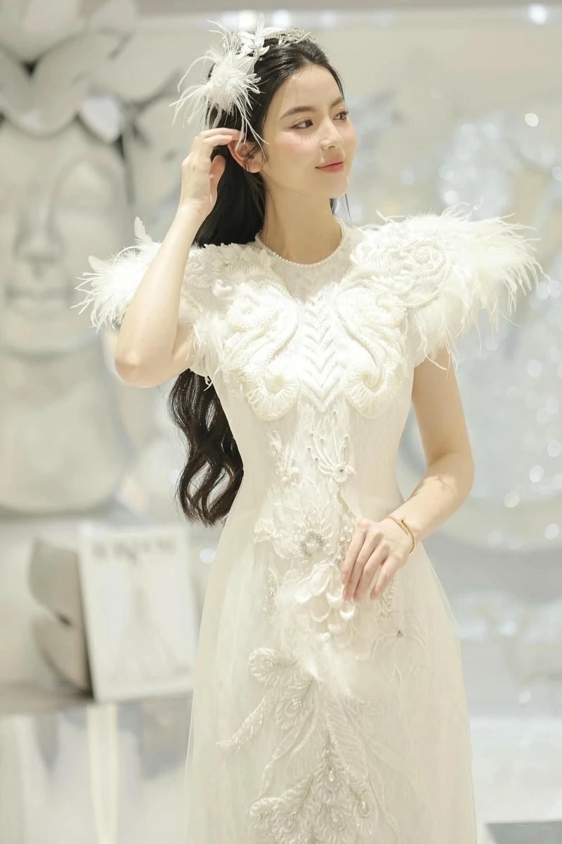 Lộ diện hình ảnh Chu Thanh Huyền khi chưa phẫu thuật