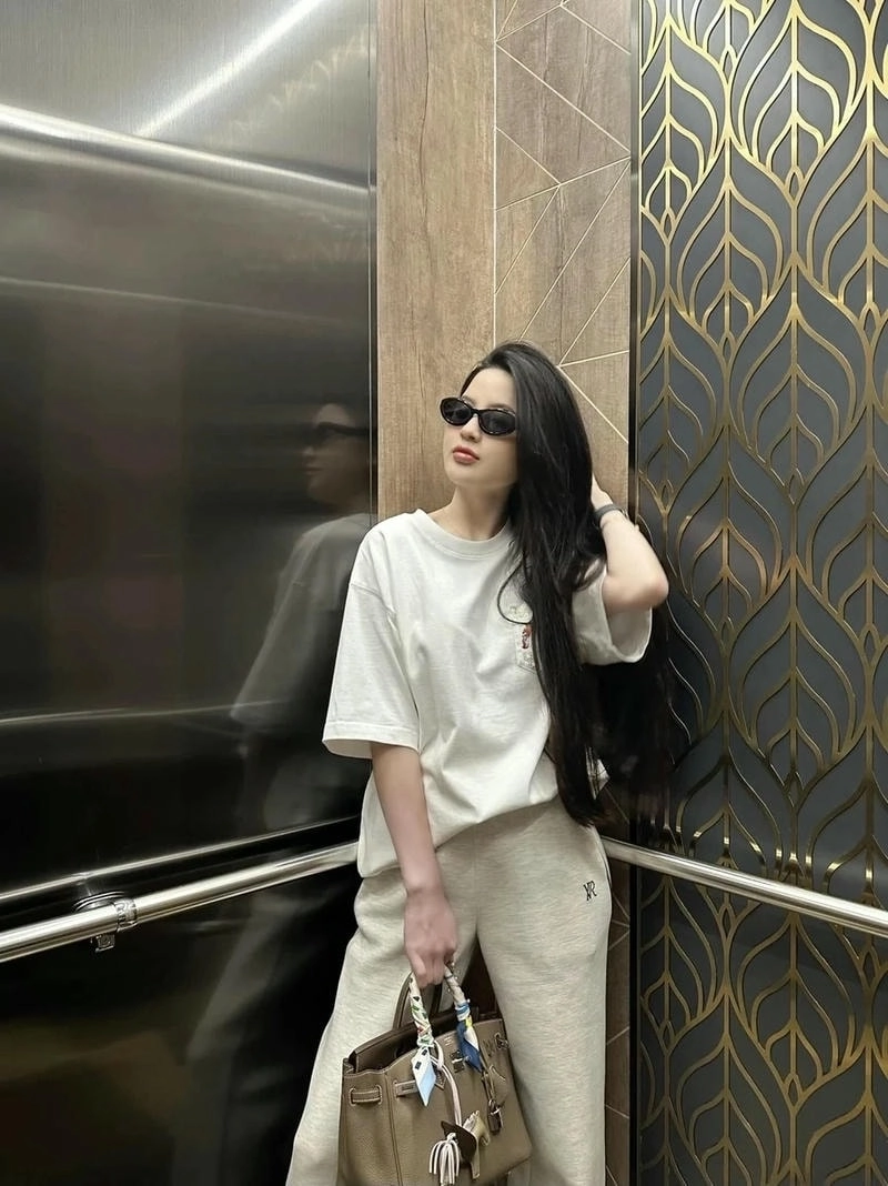 Dân tình xôn xao về Chu Thanh Huyền là con ai