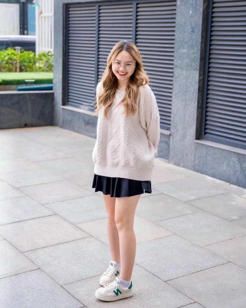 Cộng đồng mạng tò mò người yêu Đặng Thu Hà là ai