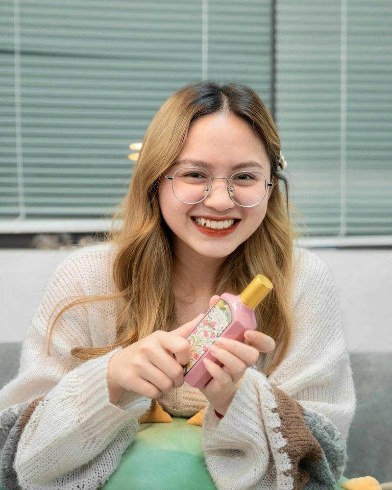 Đặng Thu Hà Schannel quê ở đầu khiến fan tò mò