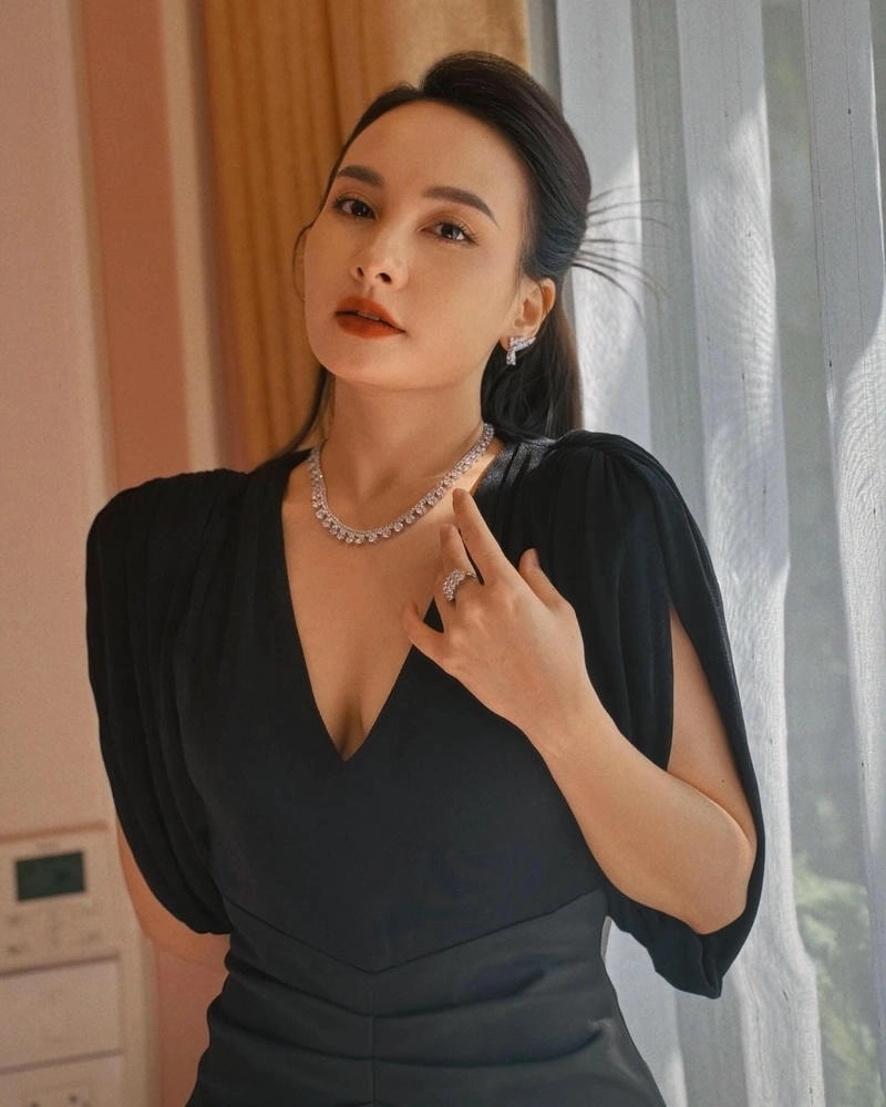 Diễn viên Bảo Thanh có phải là công an không gây tranh cãi cộng đồng mạng