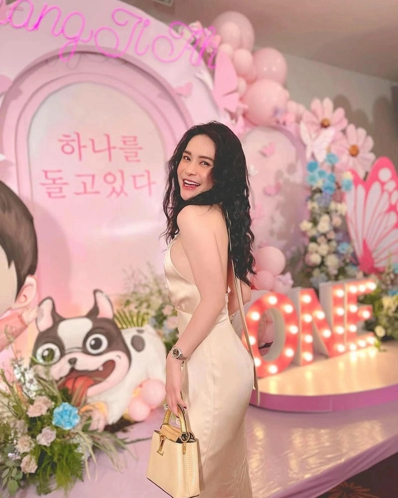 Hình ảnh lạ lẫm của Đoàn Di Băng ngày xưa