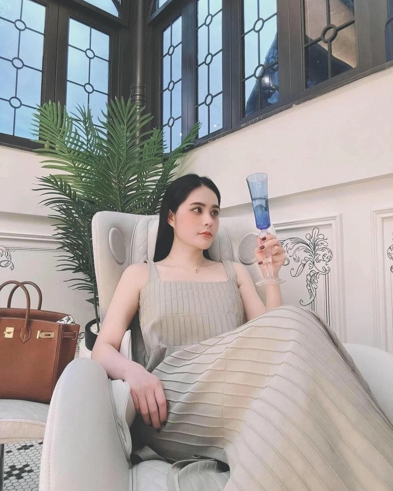 Cộng đồng đồn đoán Đoàn Di Băng bao nhiêu tuổi