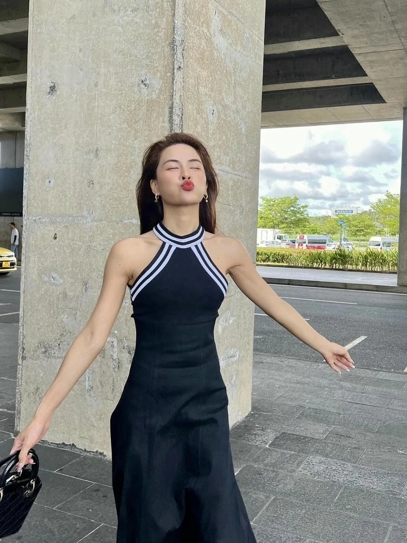 Lắng nghe ca khúc dĩ vãng nhạt nhòa Hà Nhi nổi tiếng