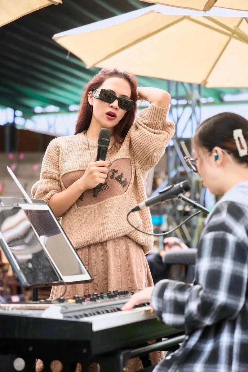 Tìm kiếm bài hát của Hà Nhi được yêu thích