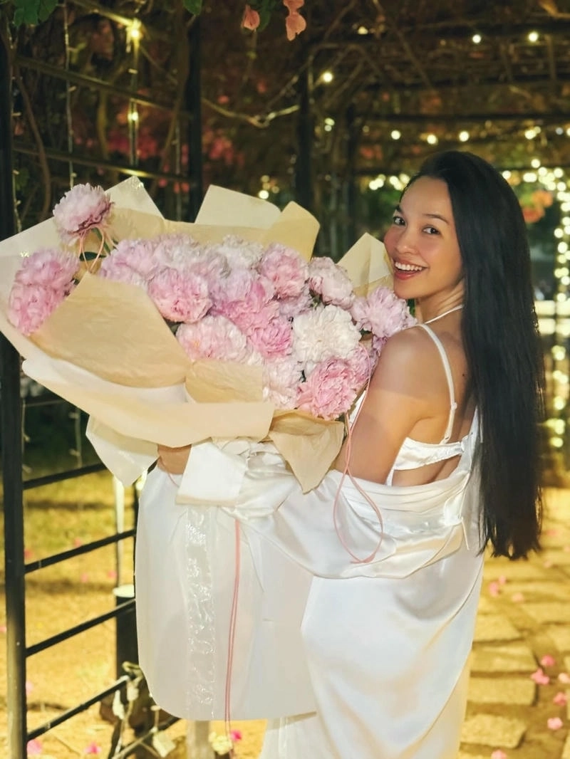 Nghe ngay Con nợ mẹ Ca sĩ Hiền Thục
