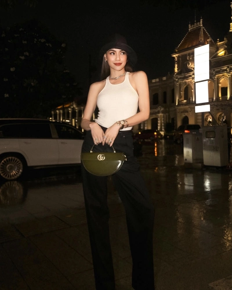 Nghe lời bài hát Hồ Ngọc Hà Xuân đã về rộn ràng