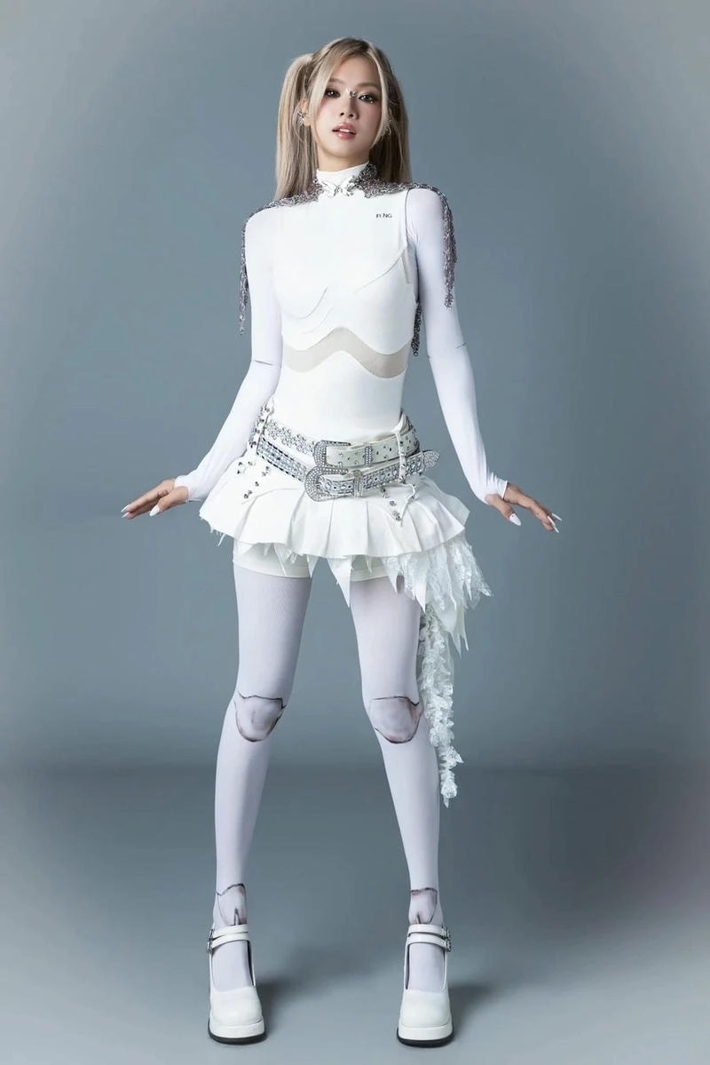 Hát cùng Đồi Hoa Mặt Trời Hoàng Yến Chibi Lyric cực chill