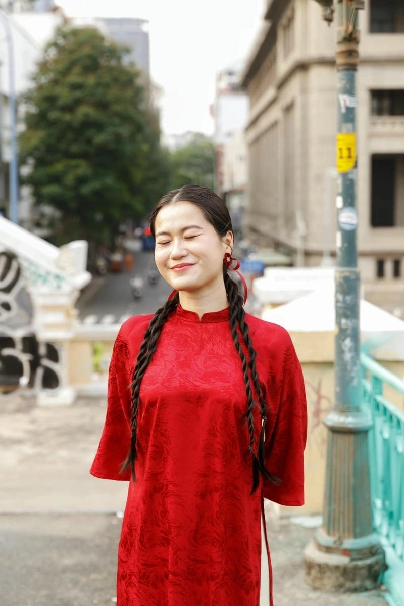 Giải mã sức hút của Lâm Vỹ Dạ là ai