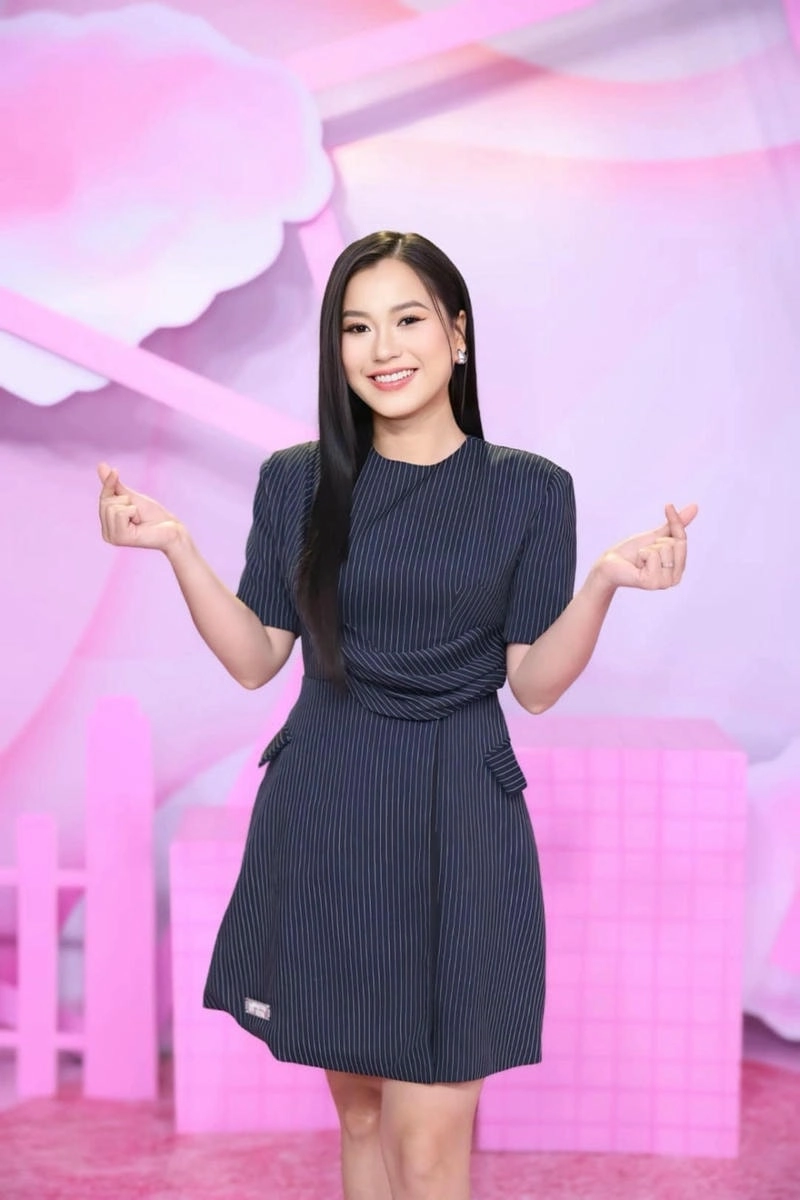 Lắng nghe ca khúc Ai khổ vì ai Lâm Vỹ Dạ