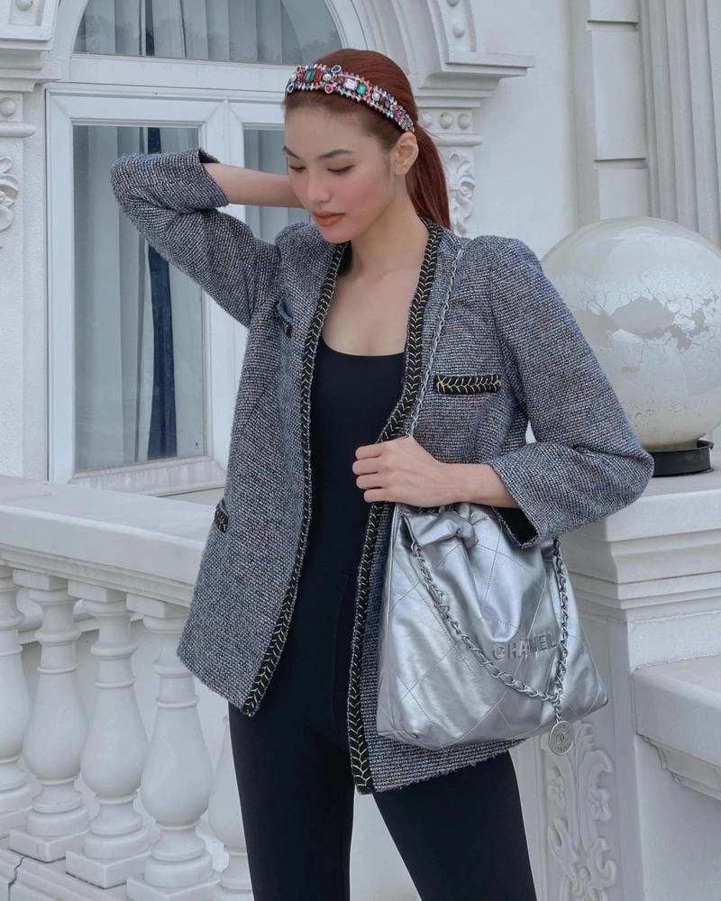 Hoa hậu Lan Khuê khoe sắc giữa thảm đỏ