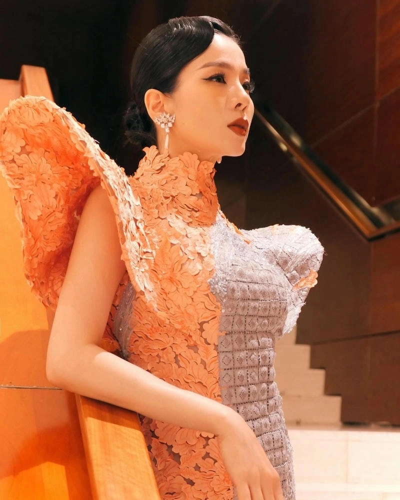 Thả hồn vào giai điệu ca nhạc lệ quyên nhẹ nhàng