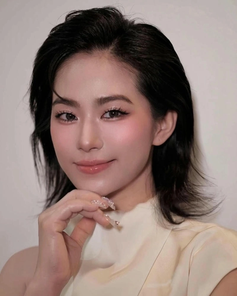 Chạm đến cảm xúc Nụ Hồng Mong Manh Lương Bích Hữu