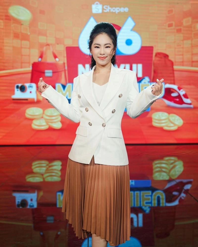 Gây chú ý tại Lương Bích Hữu Rap Việt