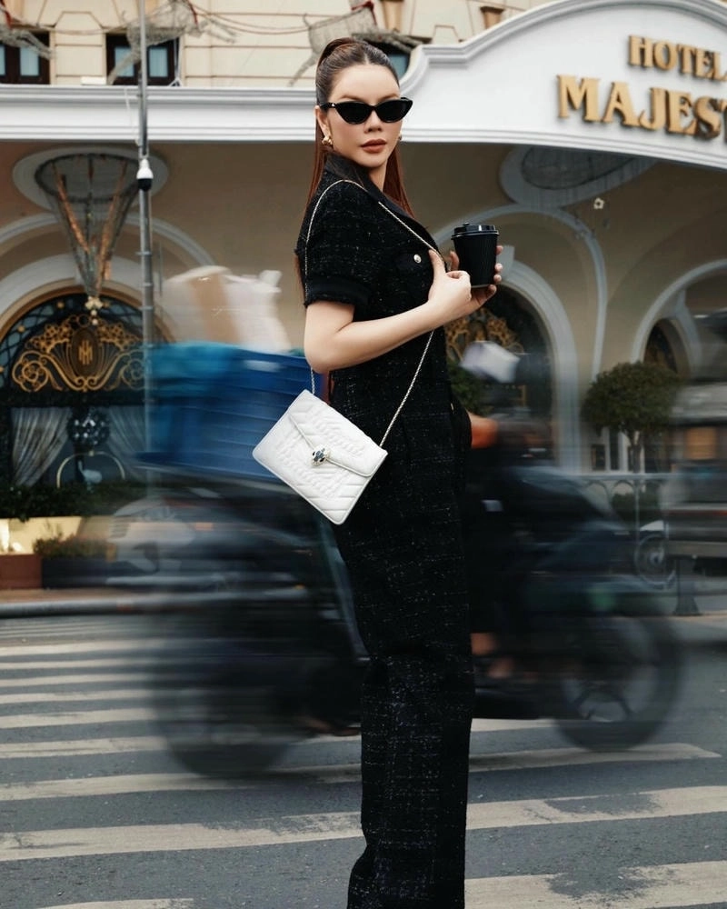 Tài sản Lý Nhã Kỳ giàu cỡ nào khiến choáng