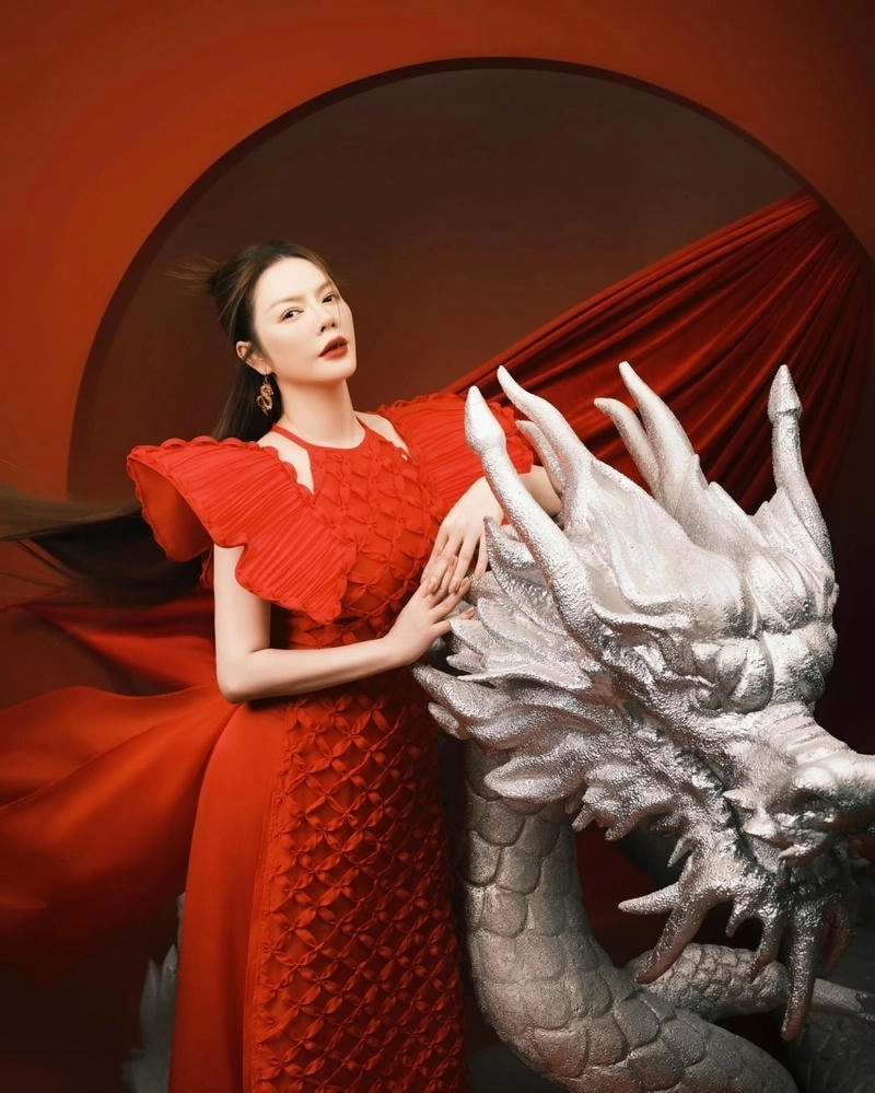 Bộ sưu tập hình ảnh Lý Nhã Kỳ lộng lẫy