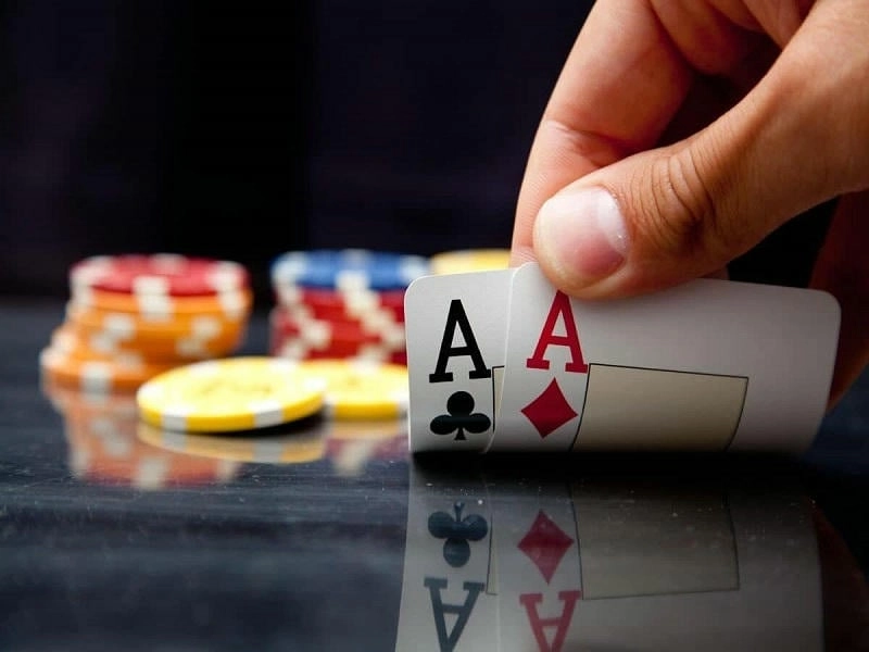 Luật chơi mậu binh 8xbet có gì khác biệt thú vị?