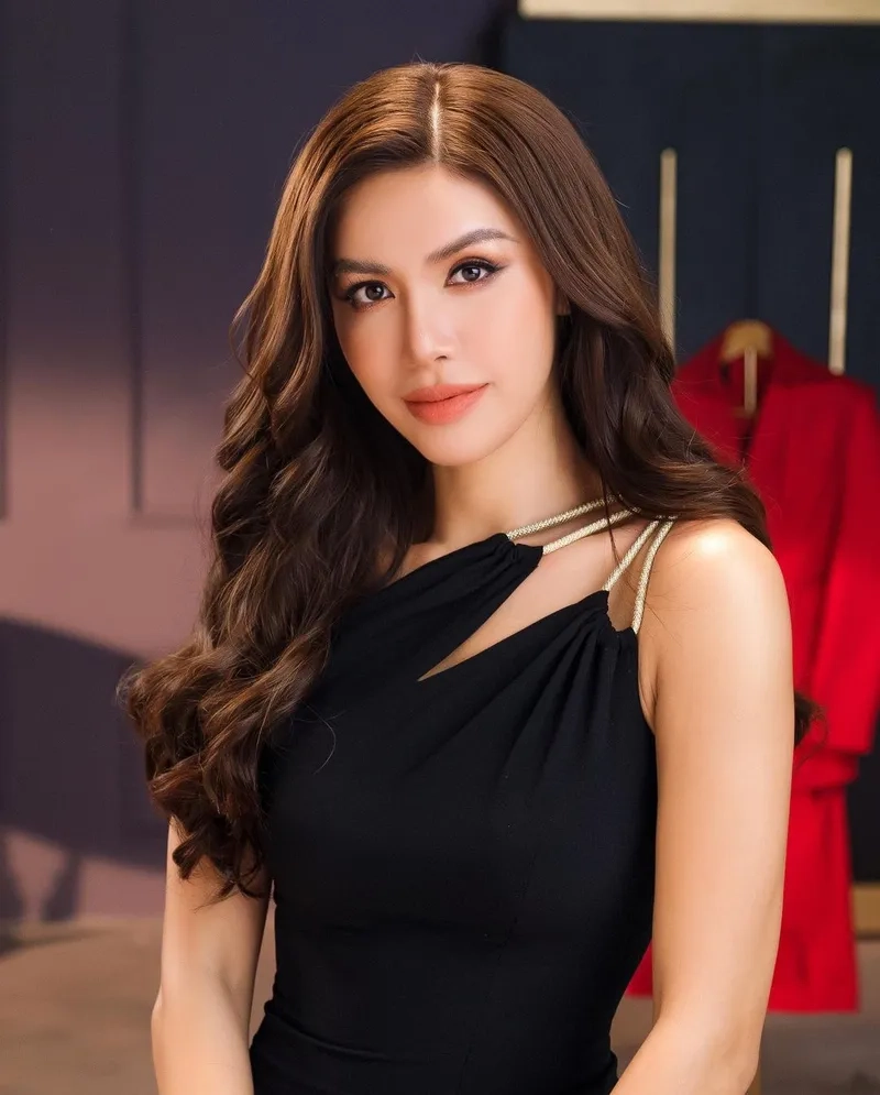 Loạt vai diễn ấn tượng của Minh Tú Đóng Phim