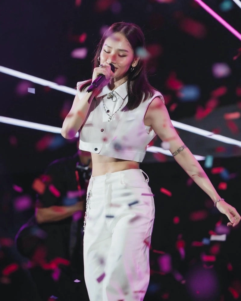 Nghe thử lời bài hát Miu Lê yêu anh beat