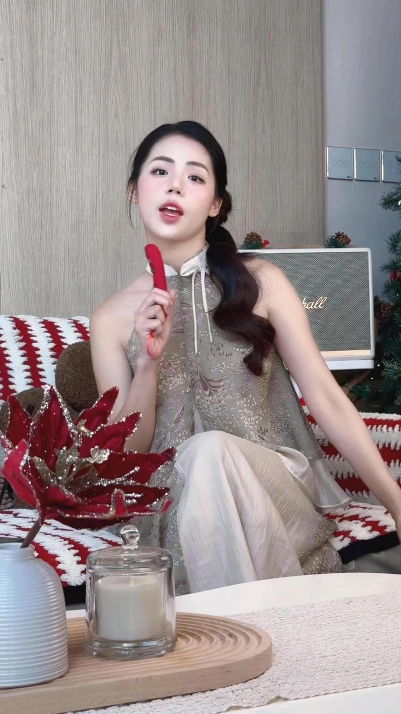 Tìm hiểu Nguyễn Hương Ly Chiều Cao thật sự