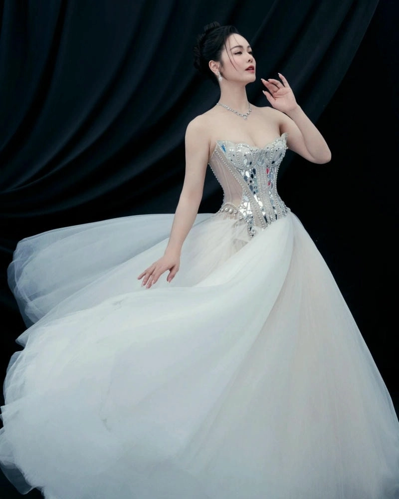 Khám phá bài hát Đoạn Đường Vắng Nhật Kim Anh