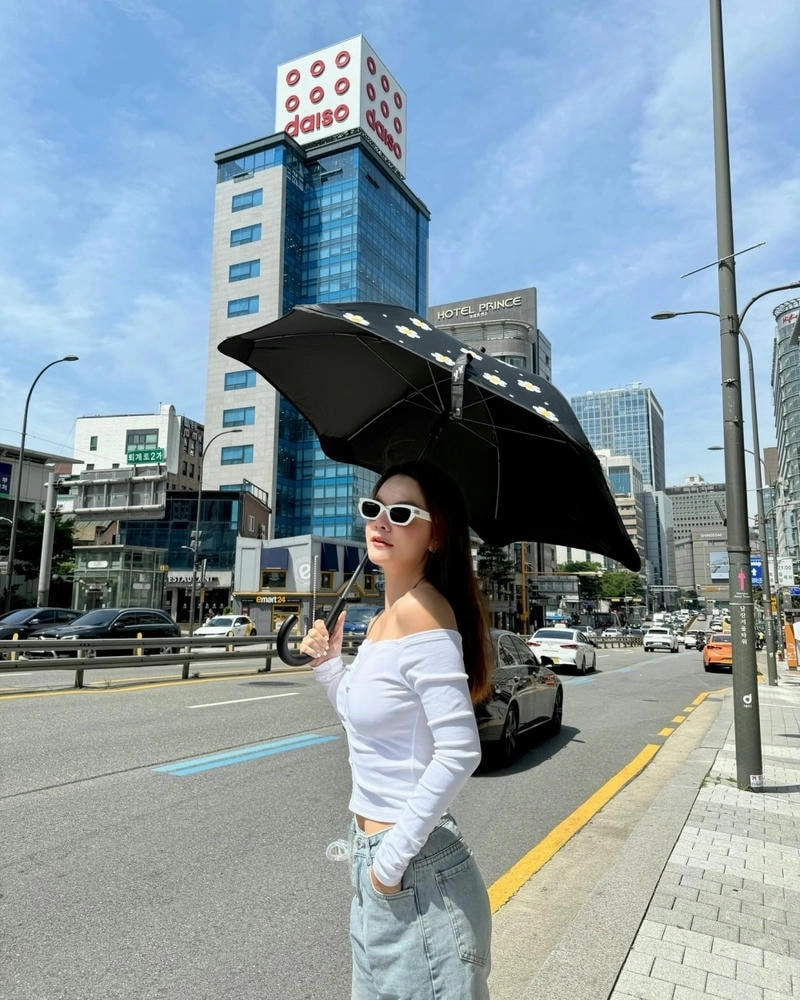 Khám phá lời ca da diết của Phạm Quỳnh Anh Bụi bay vào mắt