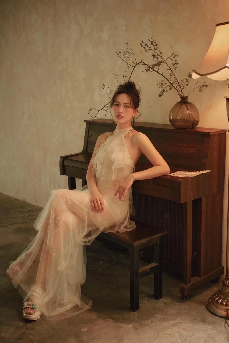 Tiết lộ cát xê của Phương Anh Đào trong phim mai