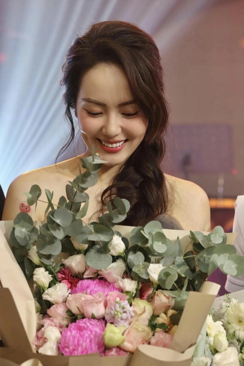 Chất giọng ngọt ngào của Phương Linh hát