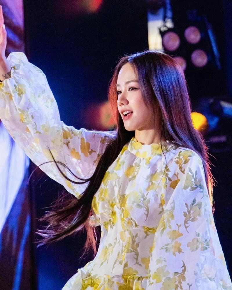 Giai điệu nhẹ nhàng trong Phương Ly Anh là ngoại lệ của em