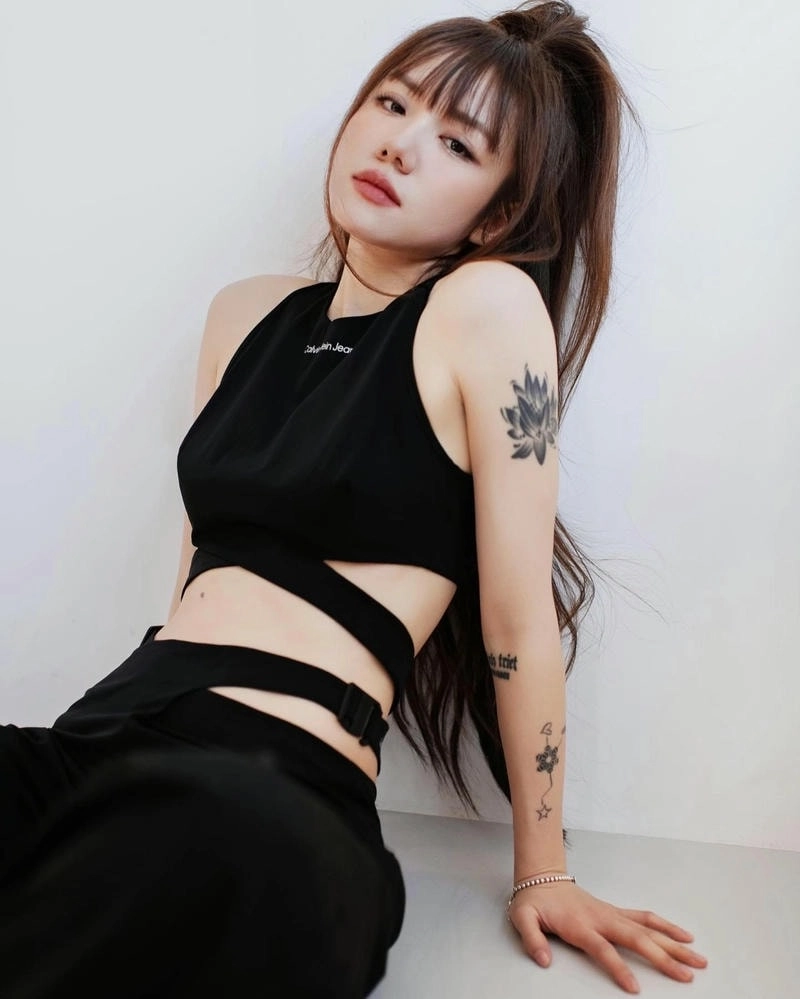 Hàng triệu lượt nghe Phương Ly Thằng điên