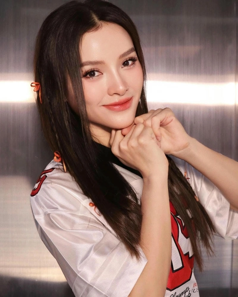 Tin vui khi Phương Trinh Jolie sinh con