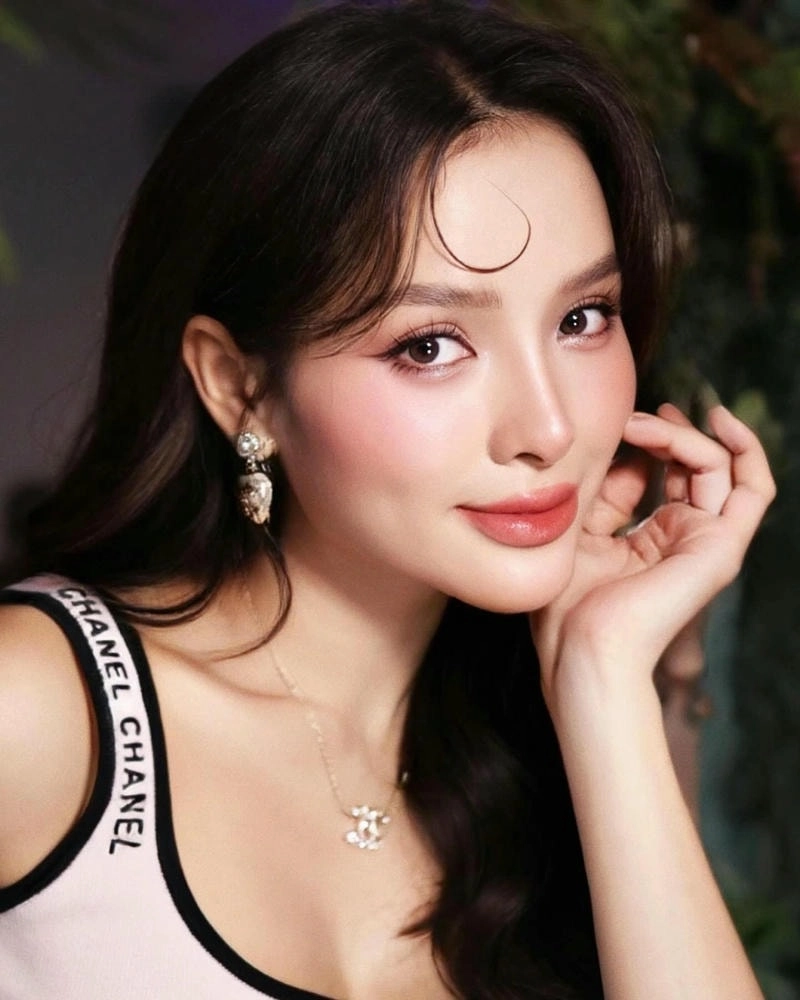 Khám phá Phương Trinh Jolie quê ở đâu