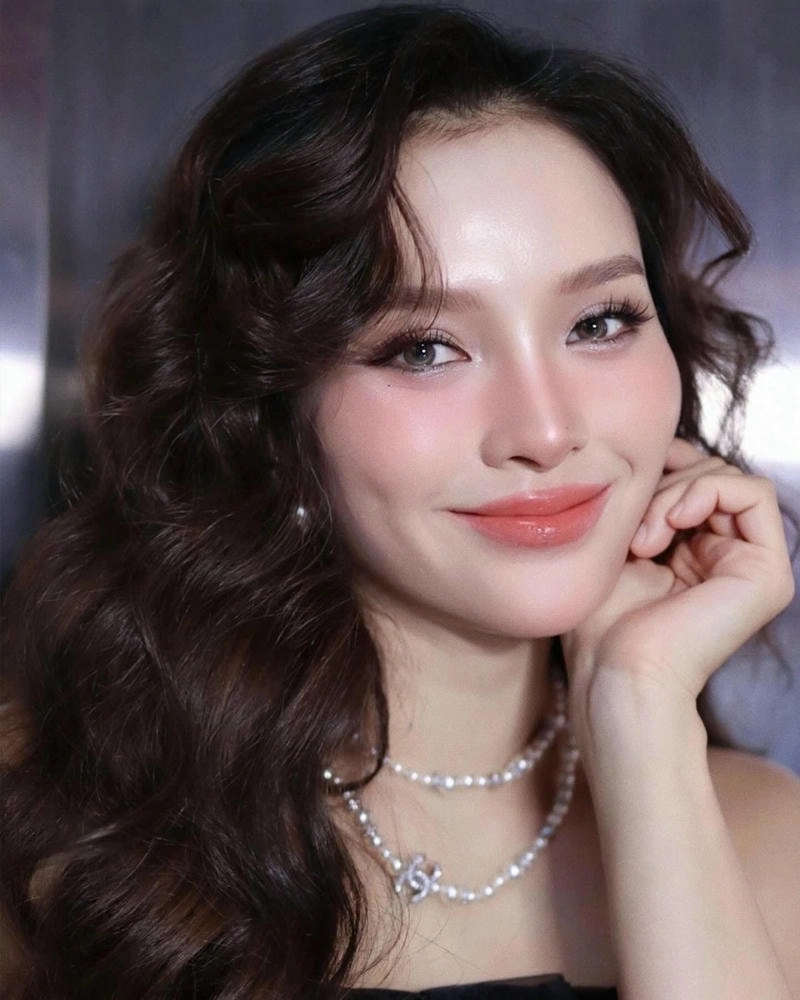 Cư dân mạng phản ứng sau Phương Trinh Jolie xin lỗi