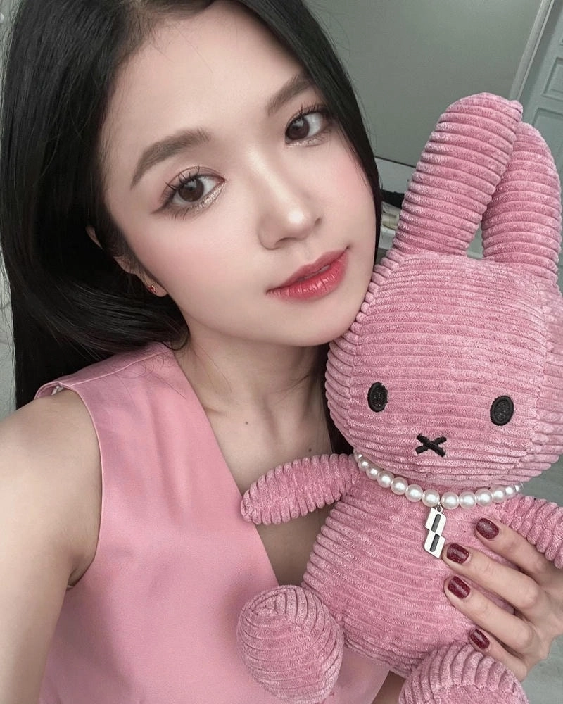 Không khí mùa hè ngập tràn Suni Hạ Linh Vào Hạ