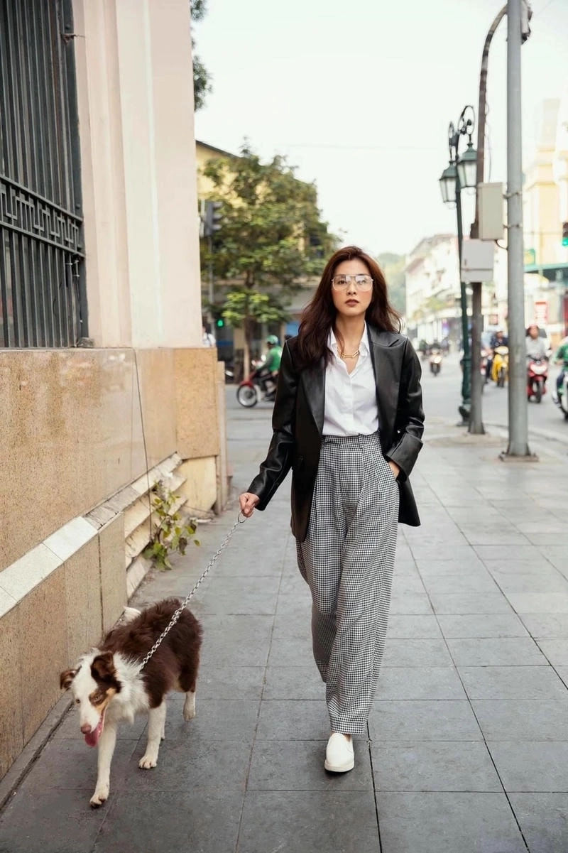 Theo dõi Tăng Thanh Hà instagram để cập nhật tin hot