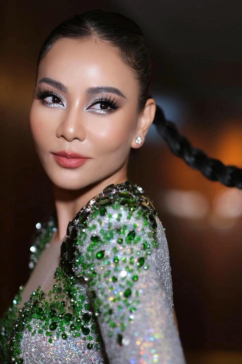 Khám phá lời nhạc hay Bay Thu Minh lyric
