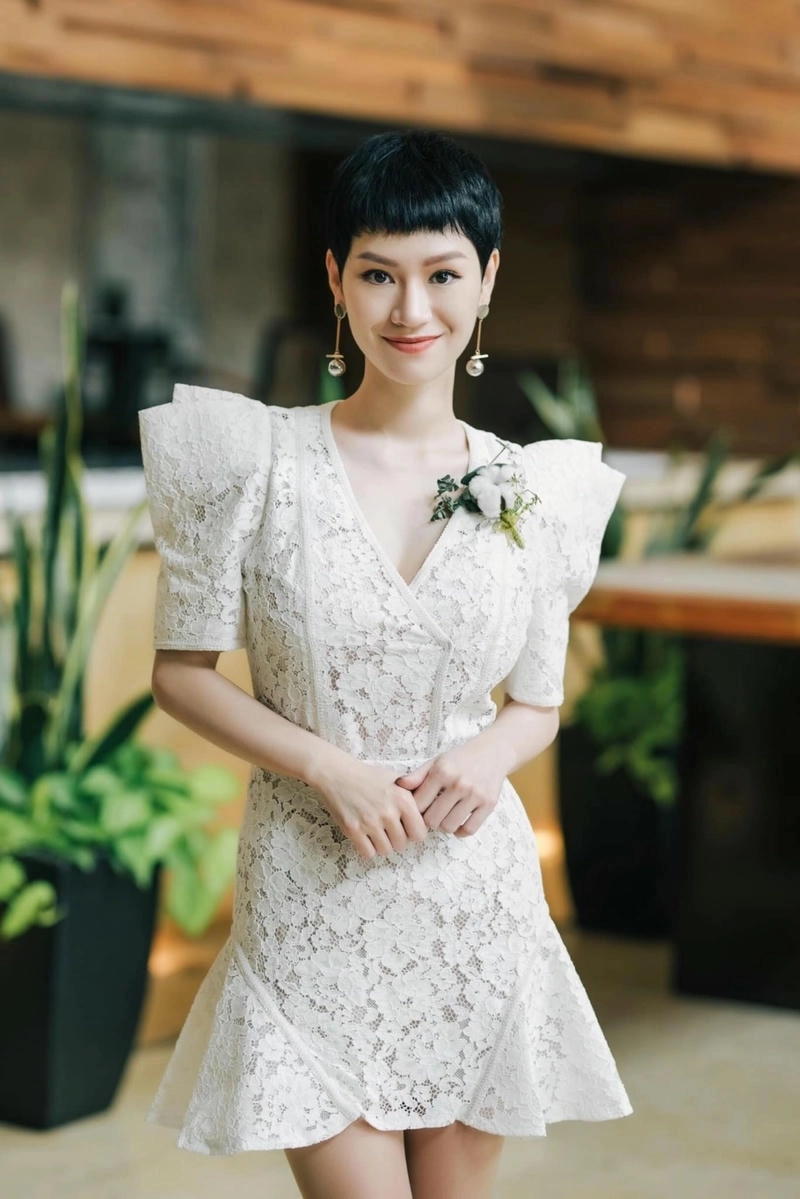 Khám phá sự nghiệp Ca Sĩ Trà My Idol
