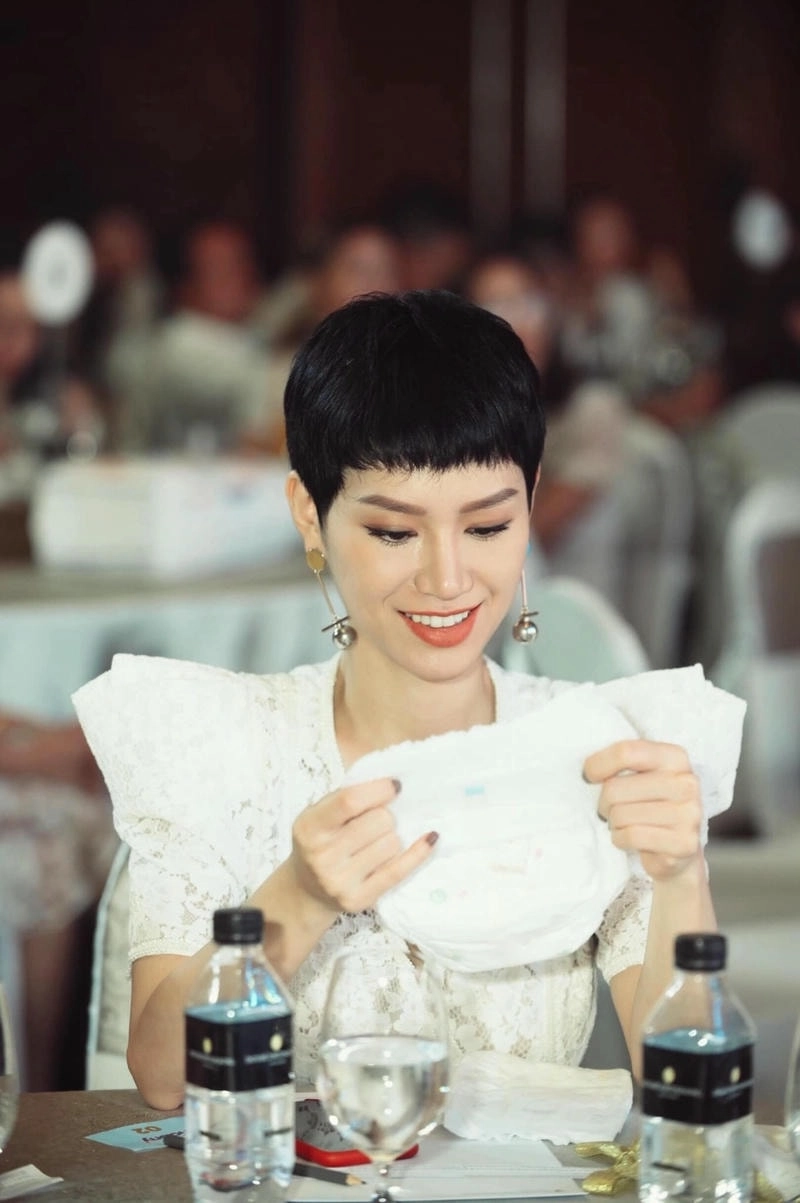 Đón xem sân khấu Trà My Idol Live