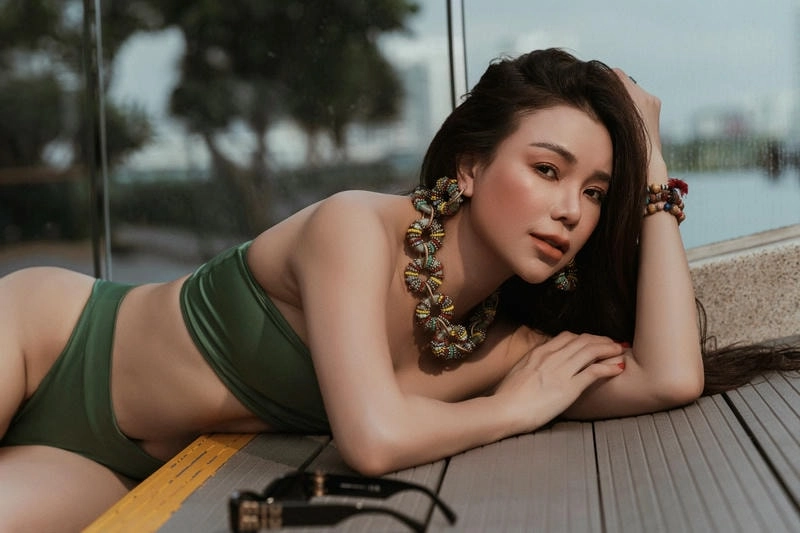 Bật mí năm sinh thật của Người mẫu Trà Ngọc Hằng sinh năm bao nhiêu