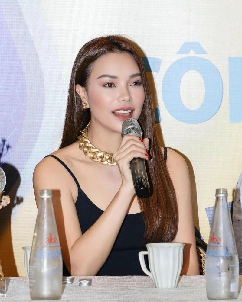 Tìm hiểu vụ kiện gây xôn xao của Trà Ngọc Hằng bị kiện