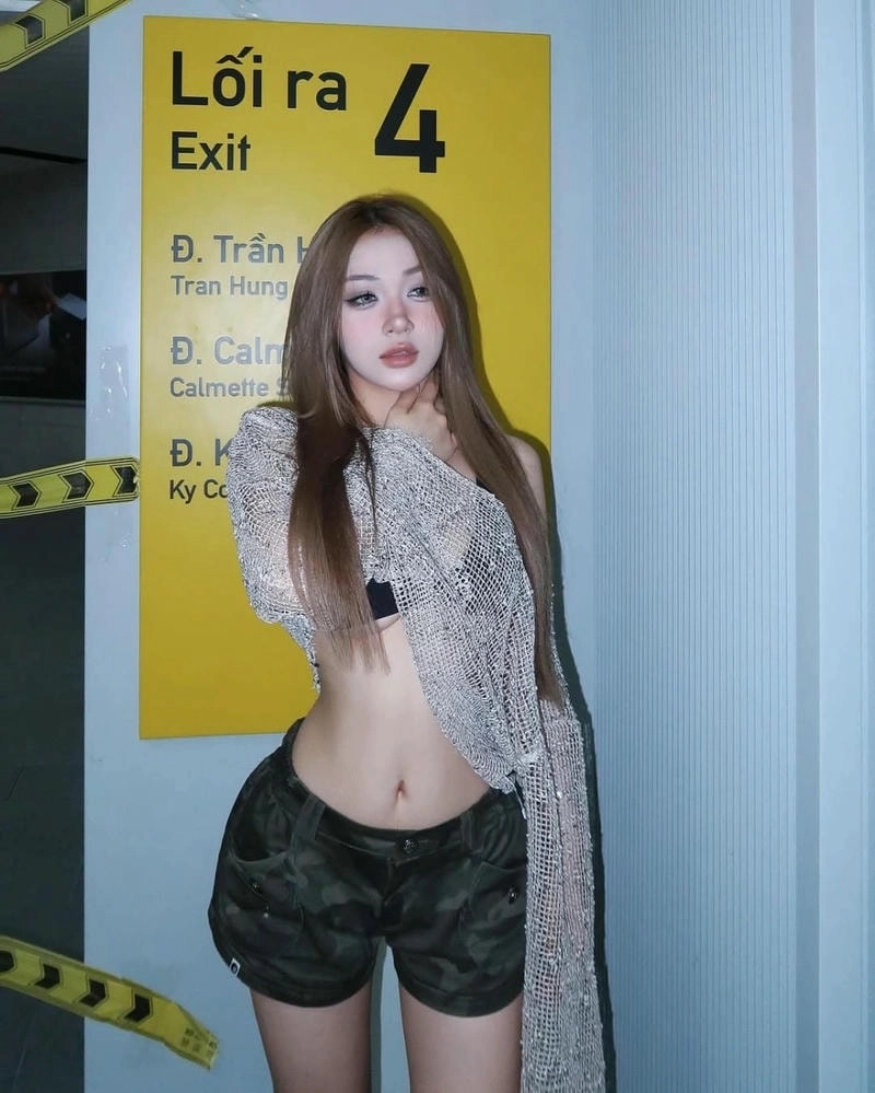 Lộ diện Trần Hà Linh live app cực hot